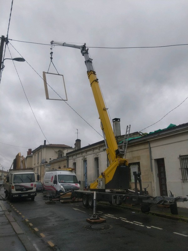 Surélévation d'une échoppe à Bordeaux Nansouty pour gagner des mètres carré supplémentaires.